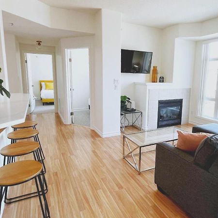 Downtown Waterfront Kelowna Oasis Newly Renovated 2Bed 2Bath Lägenhet Exteriör bild