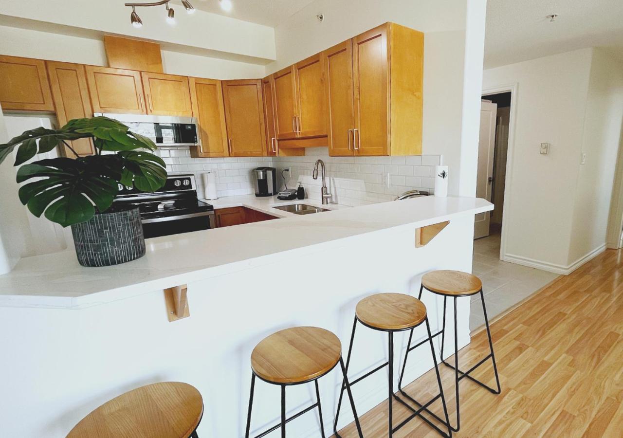 Downtown Waterfront Kelowna Oasis Newly Renovated 2Bed 2Bath Lägenhet Exteriör bild