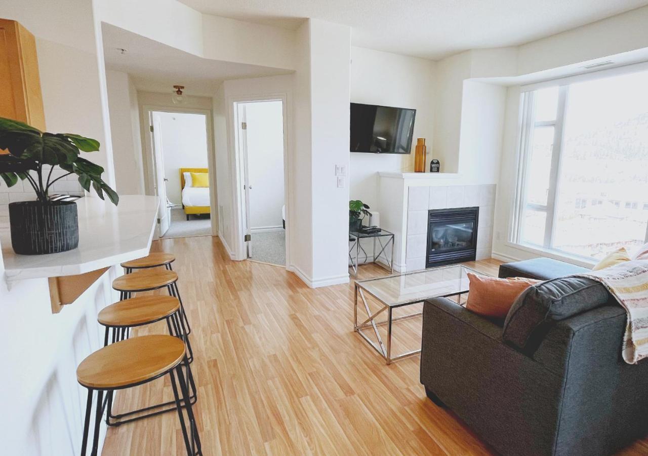 Downtown Waterfront Kelowna Oasis Newly Renovated 2Bed 2Bath Lägenhet Exteriör bild