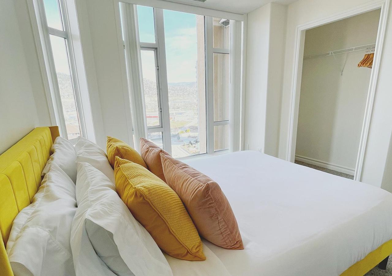 Downtown Waterfront Kelowna Oasis Newly Renovated 2Bed 2Bath Lägenhet Exteriör bild