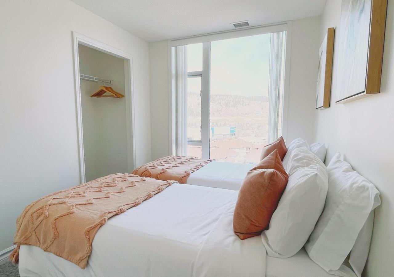 Downtown Waterfront Kelowna Oasis Newly Renovated 2Bed 2Bath Lägenhet Exteriör bild