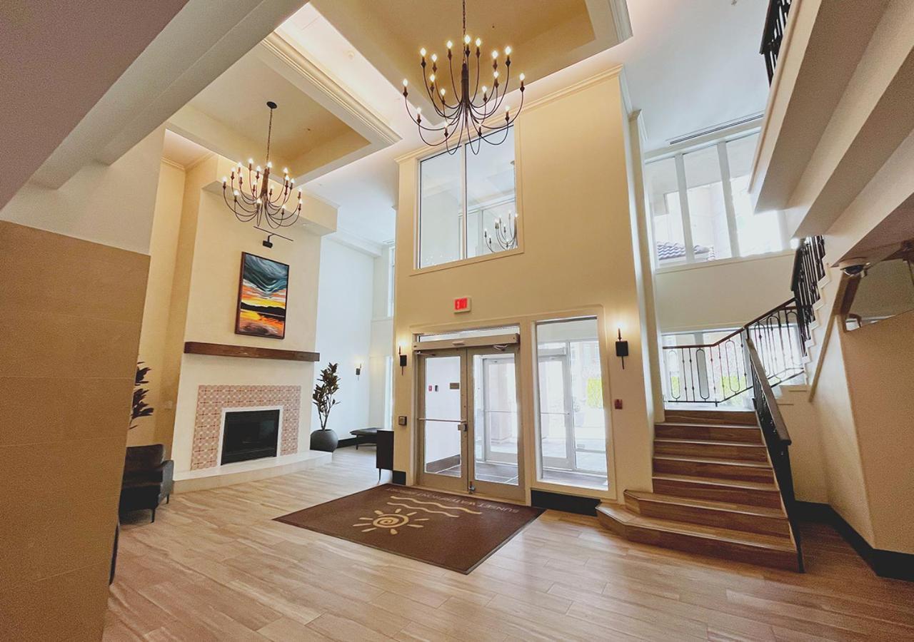 Downtown Waterfront Kelowna Oasis Newly Renovated 2Bed 2Bath Lägenhet Exteriör bild